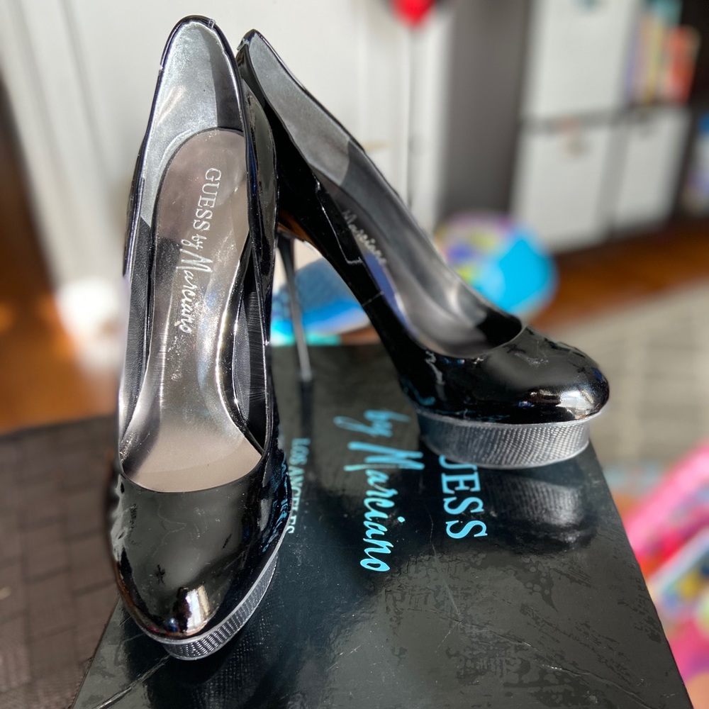 Guess by Marciano PM charity black patent heel